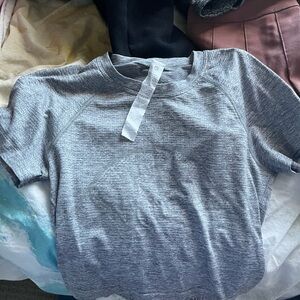Lululemon Swiftly top